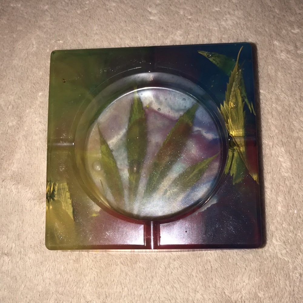 4/20/23 custom Epoxy Resin Multi colored ashtray with my favorite leaves 💕